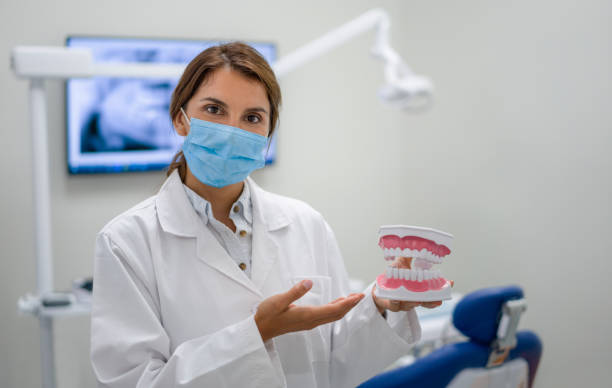 Best Emergency Tooth Extraction in Richgrove, CA